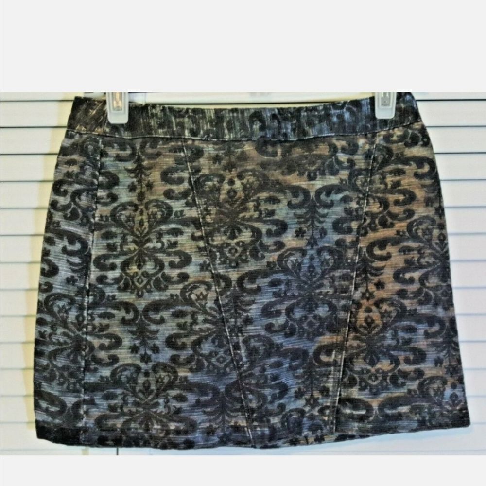 Express Lace Look Paisley Skirt Charcoal